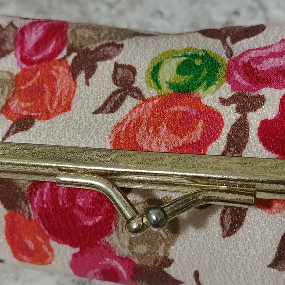 Vintage Eye Glasses Case Floral Kiss Lock Closure - Picture 2 of 11